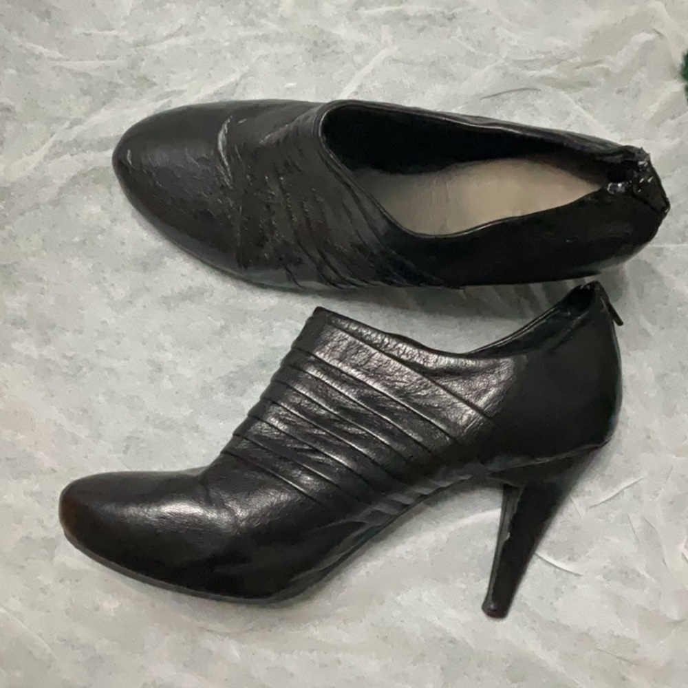 Me Too Black Ankle Boots